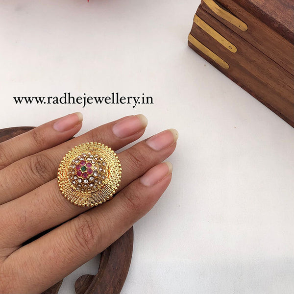 Rajwadi gold store ring