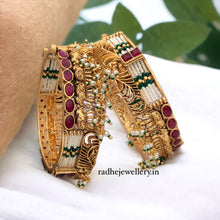 Rajwadi Kada Leaves Design, Openable, Square Stones