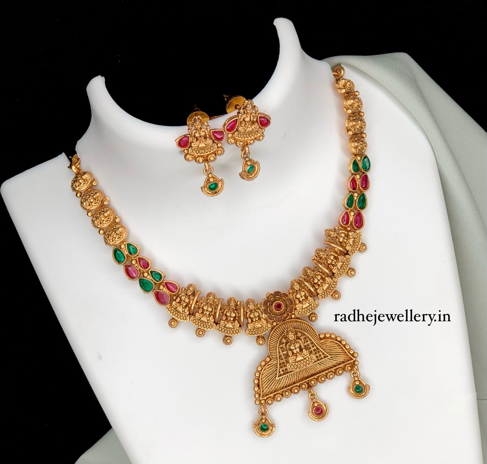 Wonderful Latest Gold Necklace Designs Antique Temple Jewellery