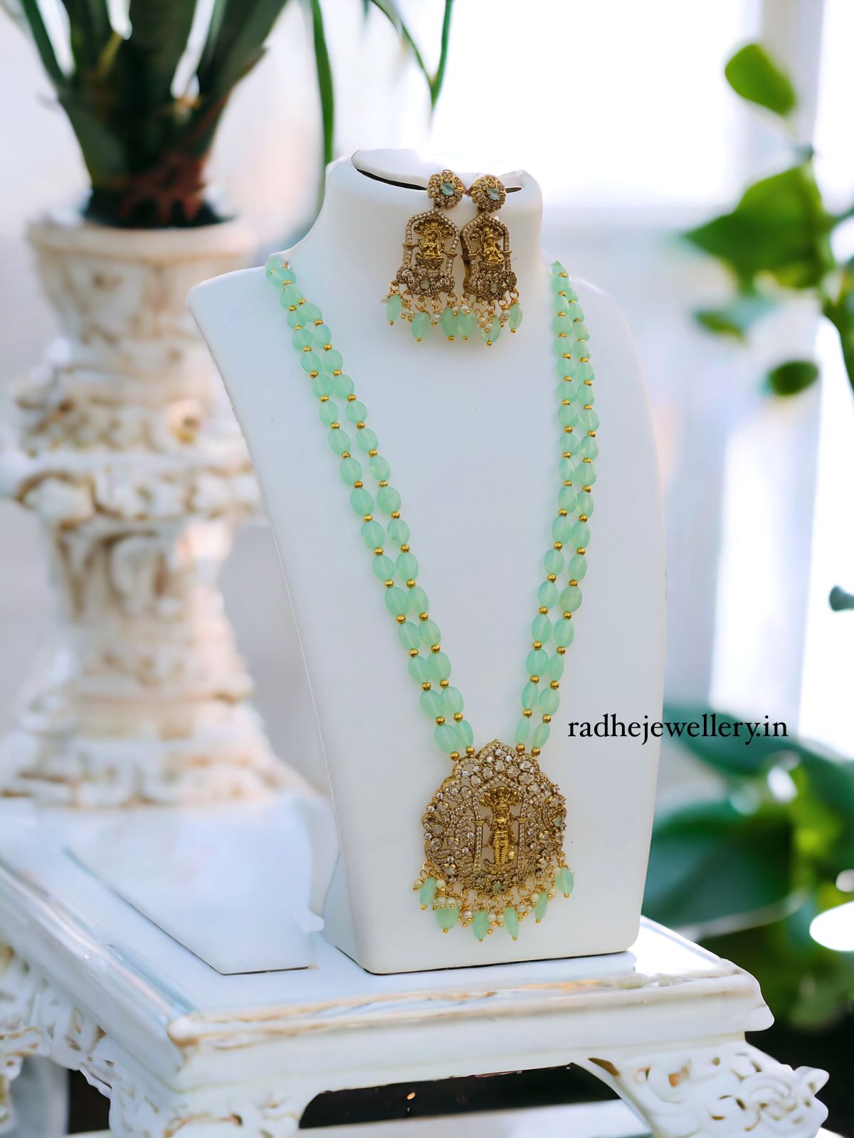 Victorian Diamond Neckpiece- Light Green