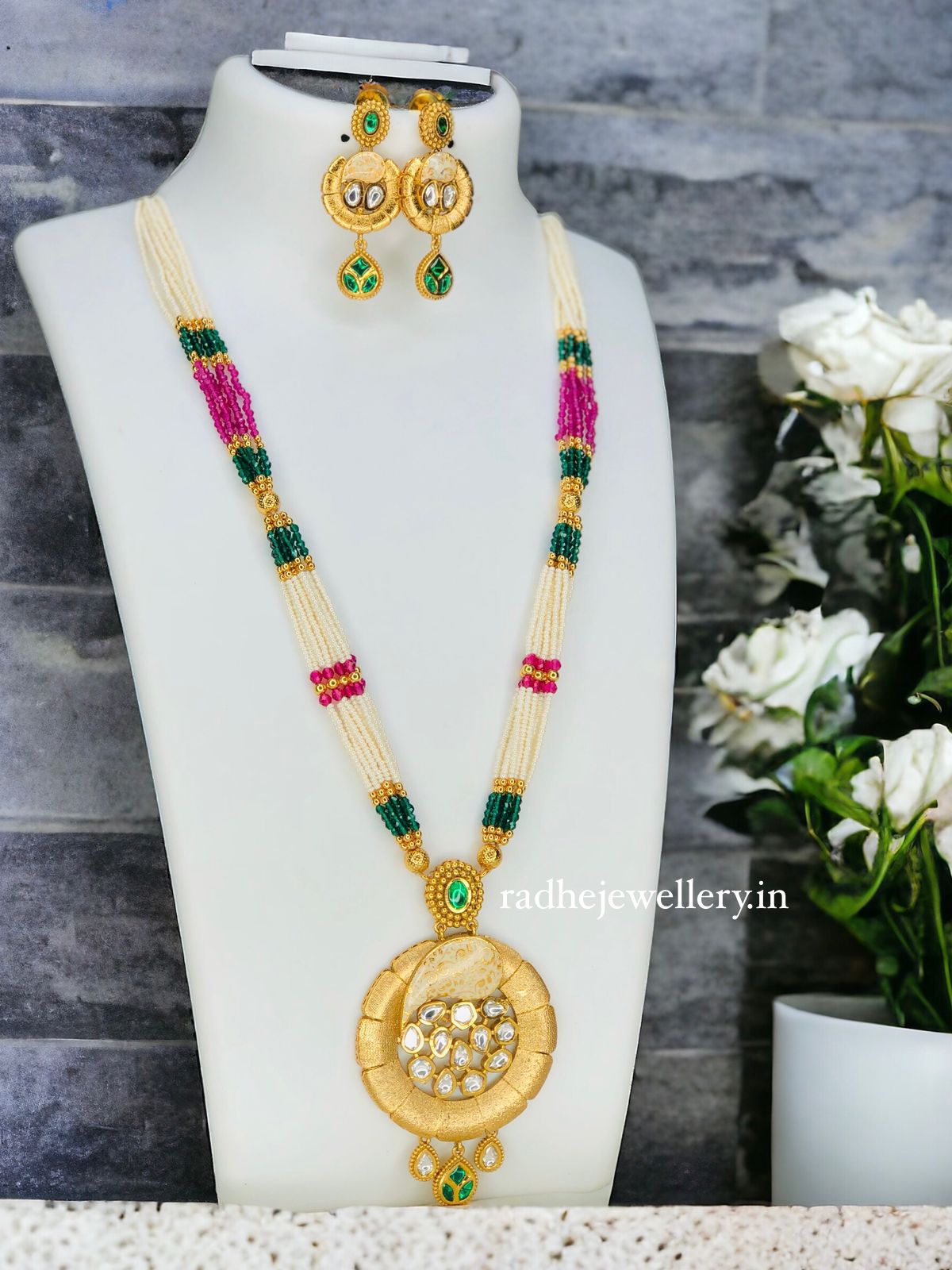 Beautiful Kundan Pendant Necklace with Statement Earrings/ Wedding Jewellery Set / Rajwadi Necklace/Indian Jewelry