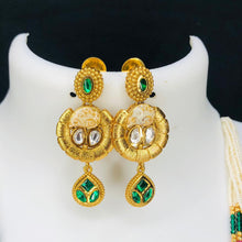 Beautiful Kundan Pendant Necklace with Statement Earrings/ Wedding Jewellery Set / Rajwadi Necklace/Indian Jewelry
