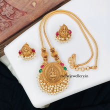 Matt gold temple  look  pendant necklace set