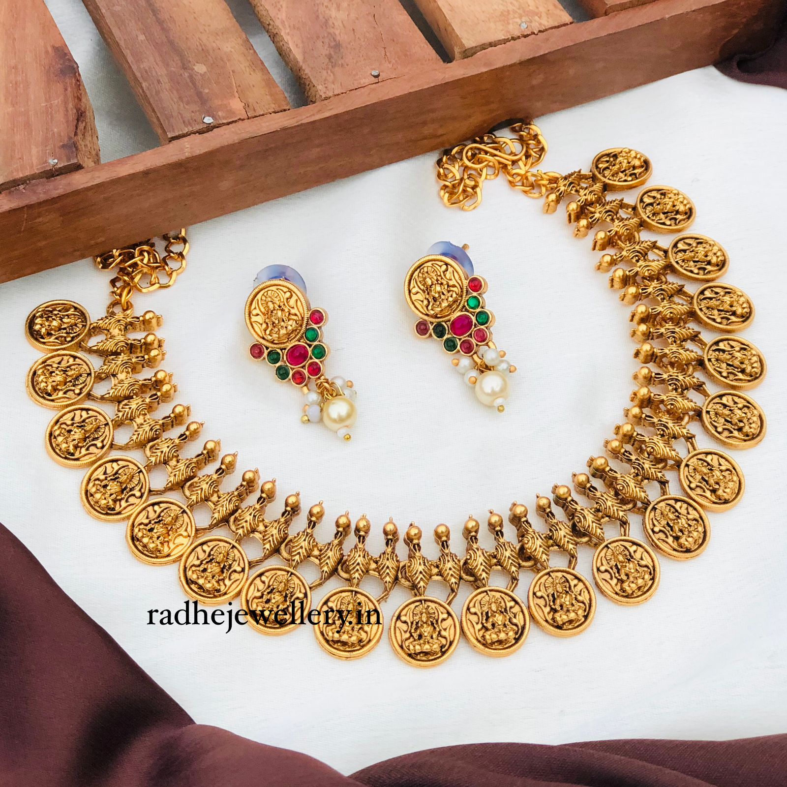 Wonderful Latest Gold Necklace Designs Antique Temple Jewellery