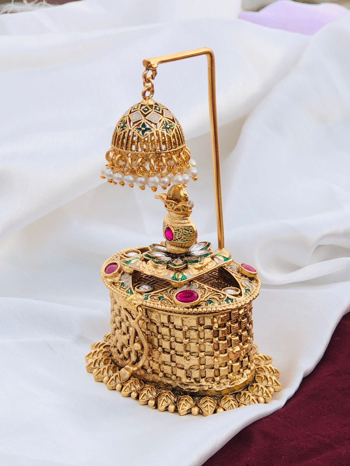 Classic Kumkum Box/Gold Plated Sidoor Box Gold sindoor box/Wedding Gift/Pooja Accessory