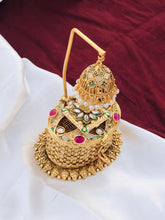Classic Kumkum Box/Gold Plated Sidoor Box Gold sindoor box/Wedding Gift/Pooja Accessory