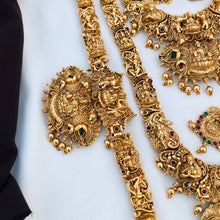 Beautiful Laxmi Design Matte Gold Polish Temple Design Temple Jewellery Wedding wear Dulhan Set