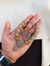 Antique Gold Ad Stone Necklace Design Set