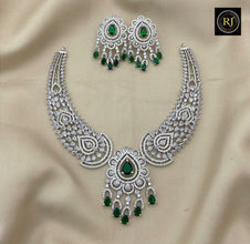 Luxury Emerald Green & Diamond Studded Bridal Necklace Set