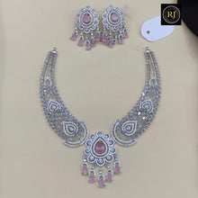 Luxury Emerald Green & Diamond Studded Bridal Necklace Set