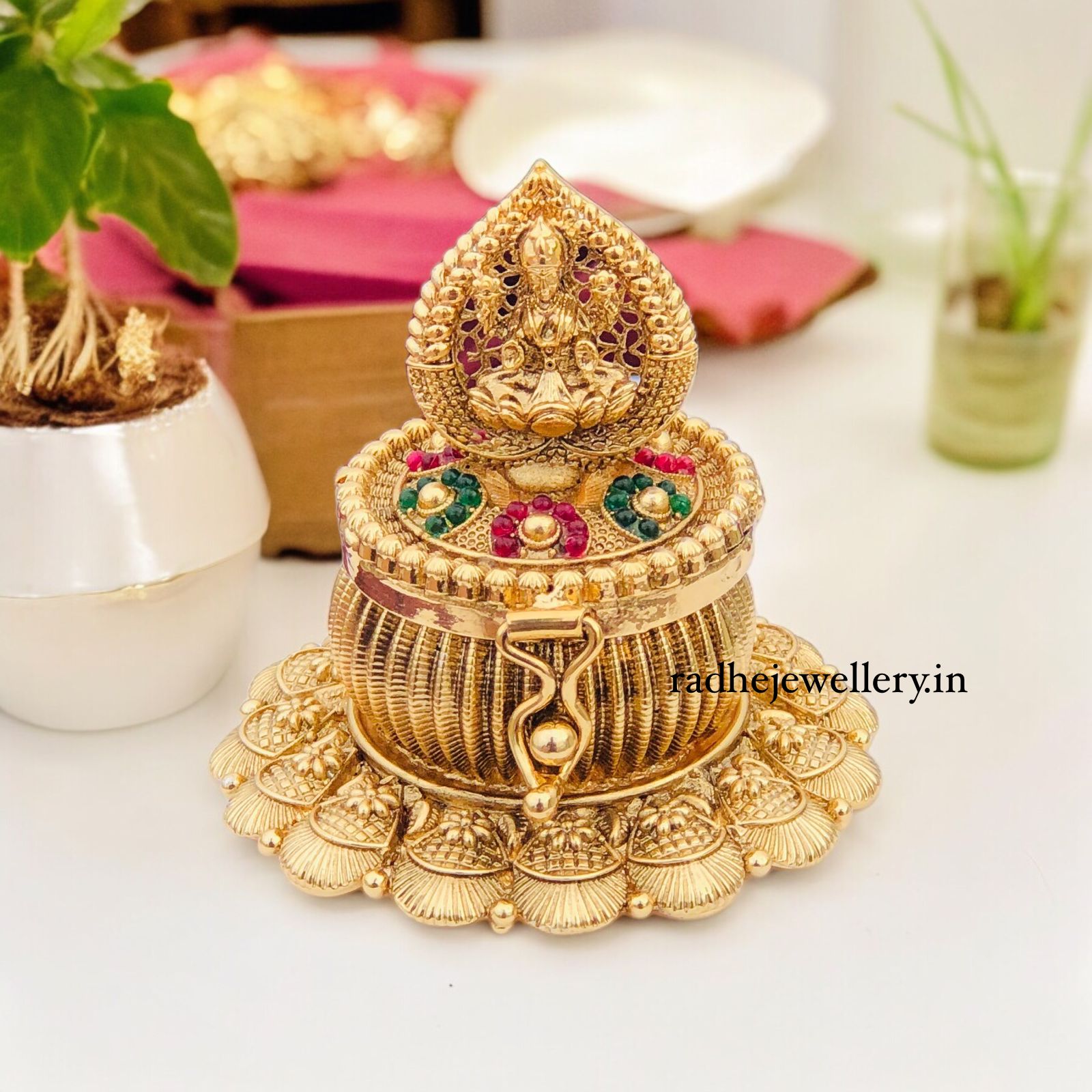 South Indian Kumkum Box, Lakshmi devi Kumkum box,Buy Gift articles Kumkum Box,,Sindoor box/Pooja Accessory