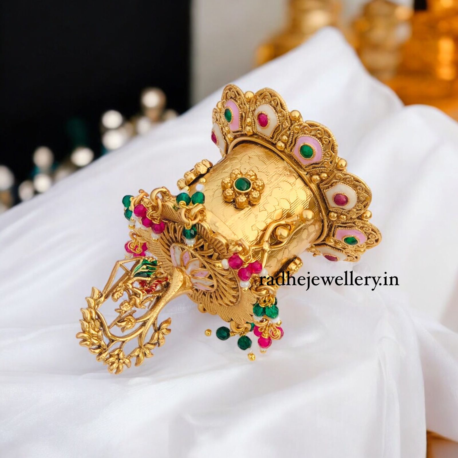 Radha Krishna Kumkum Box/Gold Plated Sidoor Box,sindoor box/Wedding Gift/Pooja Accessory/Kumkum box