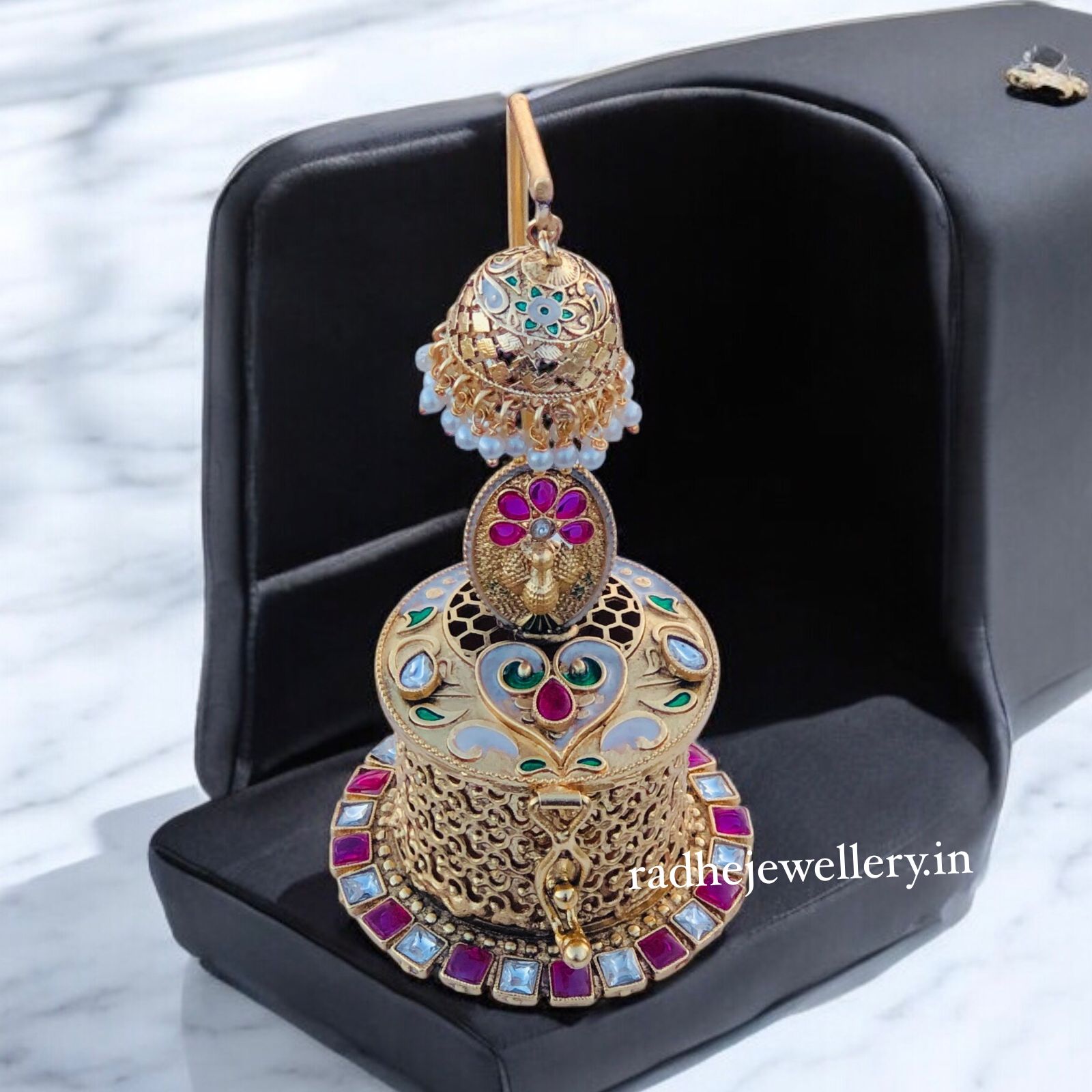 Classic Kumkum Box/Gold Plated Sidoor Box Gold sindoor box/Wedding Gift/Pooja Accessory