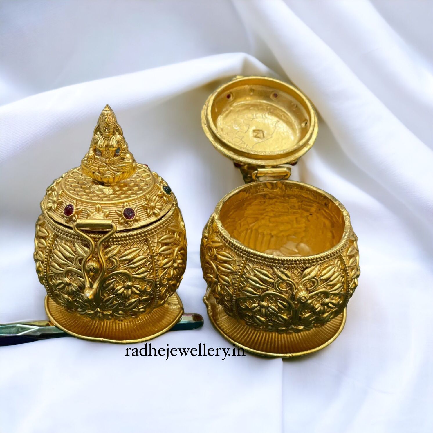 Classic Lakshmi Devi Kumkum Box, Premium Quality, Sindoor Box