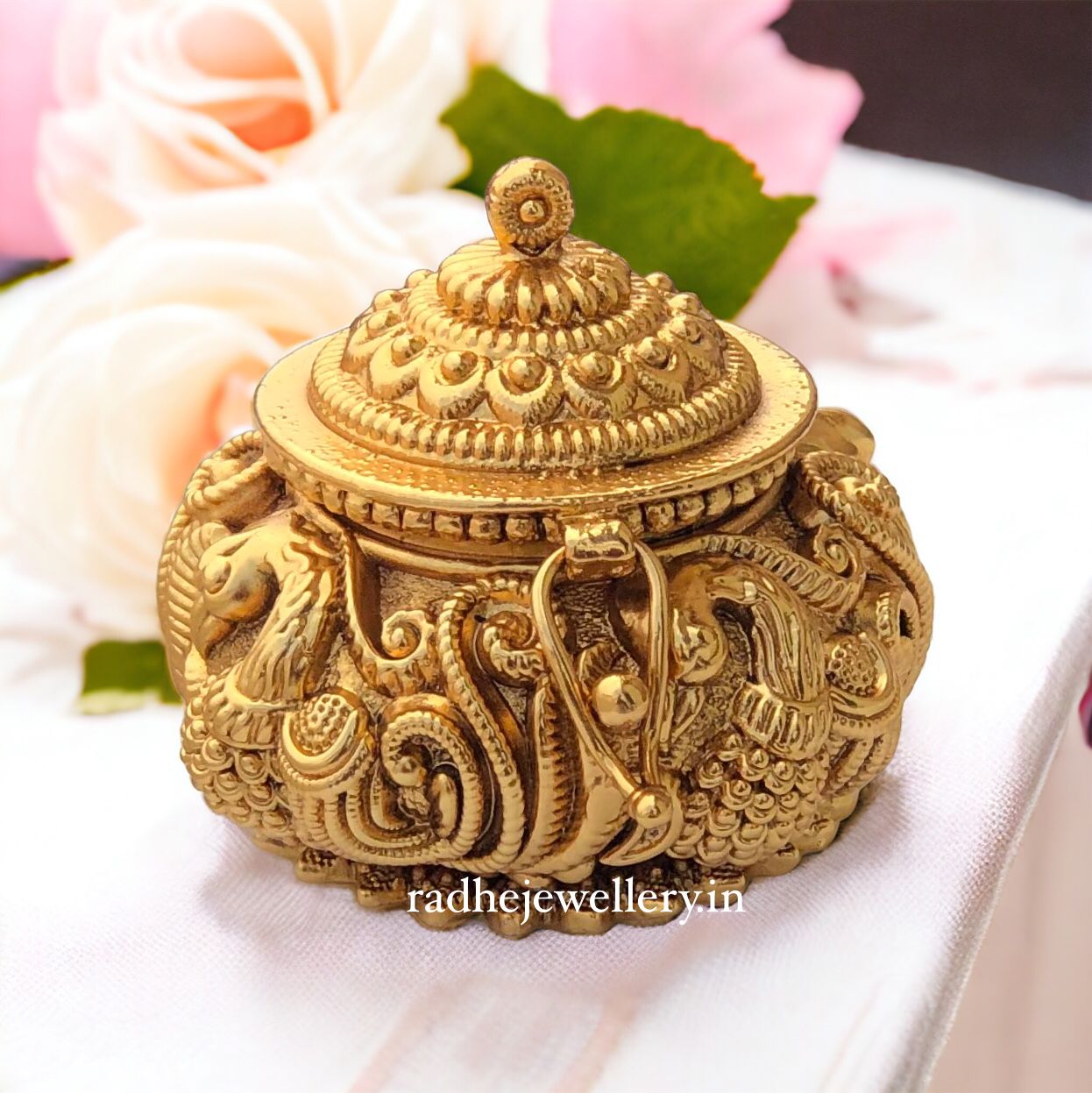 Classic Kumkum Box Design,Buy Gift articles Kumkum Box,,Sindoor box