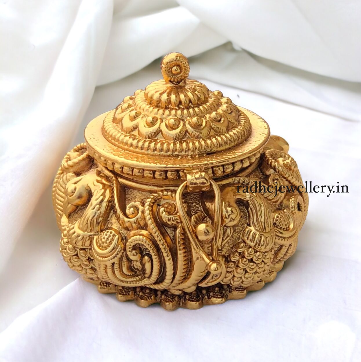 Classic Kumkum Box Design,Buy Gift articles Kumkum Box,,Sindoor box