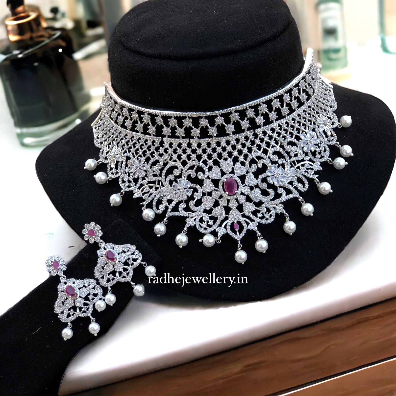 Silver tone Pearl Diamond Choker Necklace Set