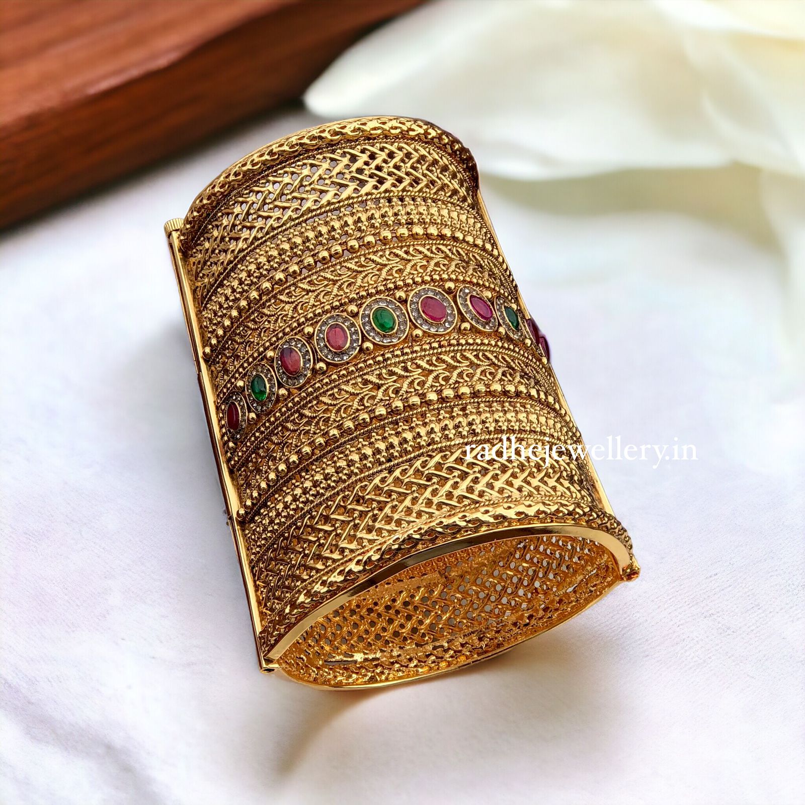 Premium Rajwadi Polish Openable Kada Bridal Bangles