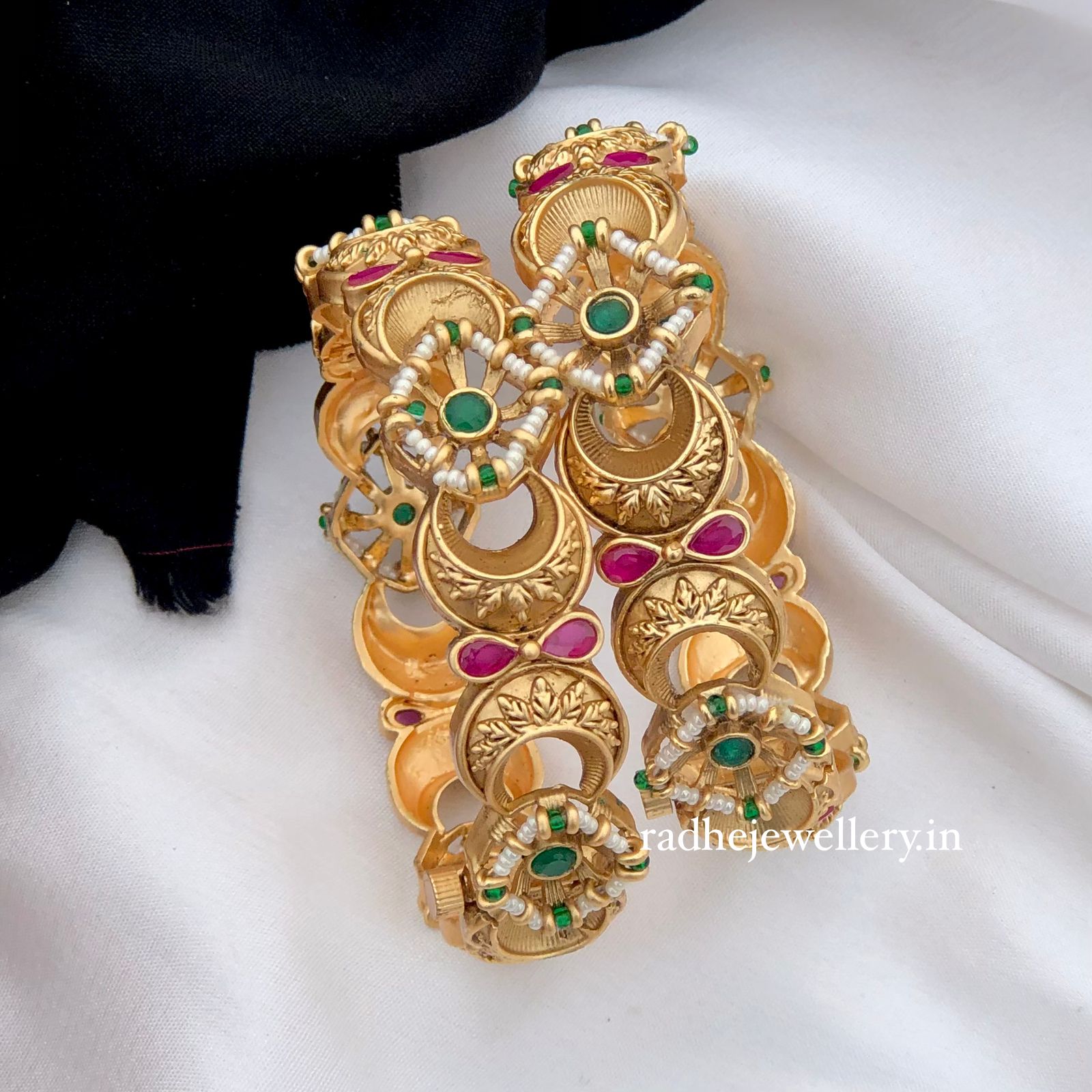 High Gold finish Openable Rajwadi Bangles set for women