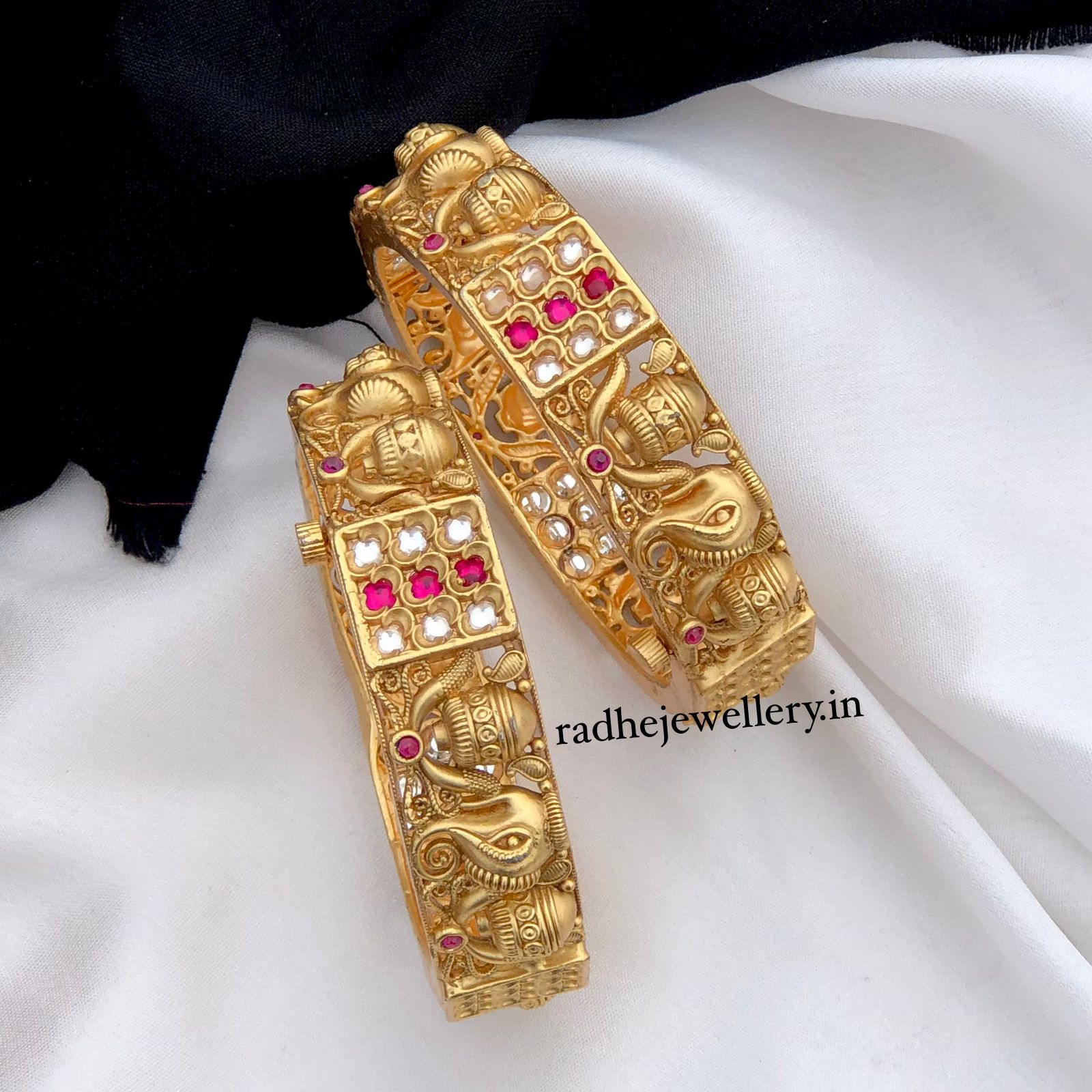 Ganesh design High Gold finish Openable Rajwadi Bangles set for women