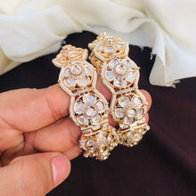 Pachi Kundan Bangles / Kundan kada / Gold kada / Openable Bangle / Indian wedding Jewelry/ Hand accessory