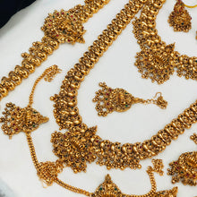 Laxmi Bridal Jewelry Set: Gold Plated Indian Wedding Jewellery