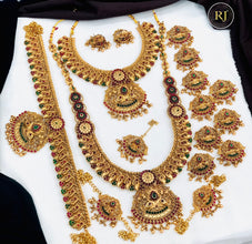 Gold Plated South Indian Bridal Jewelry Set: Floral Necklace, Earrings, Maangtikka