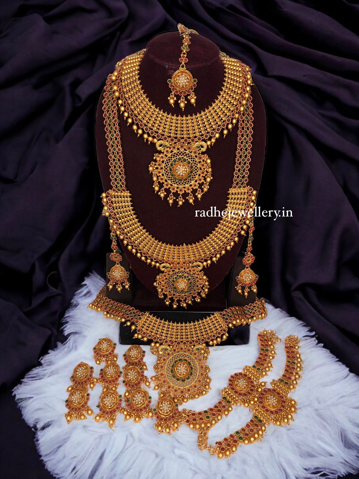 South Indian Bridal Wedding Set. High Quality Brass. A Premium Quality Jewellery Set For The Indian Bride Dulhan