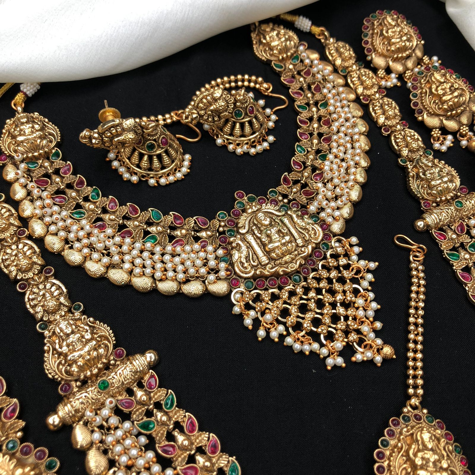 Latest Temple Bridal jewellery for Women, bridal jewellery set for women, Traditional Wedding Jewellery Bollywood Jewelry, Dulhan Bridal Jewelry Set