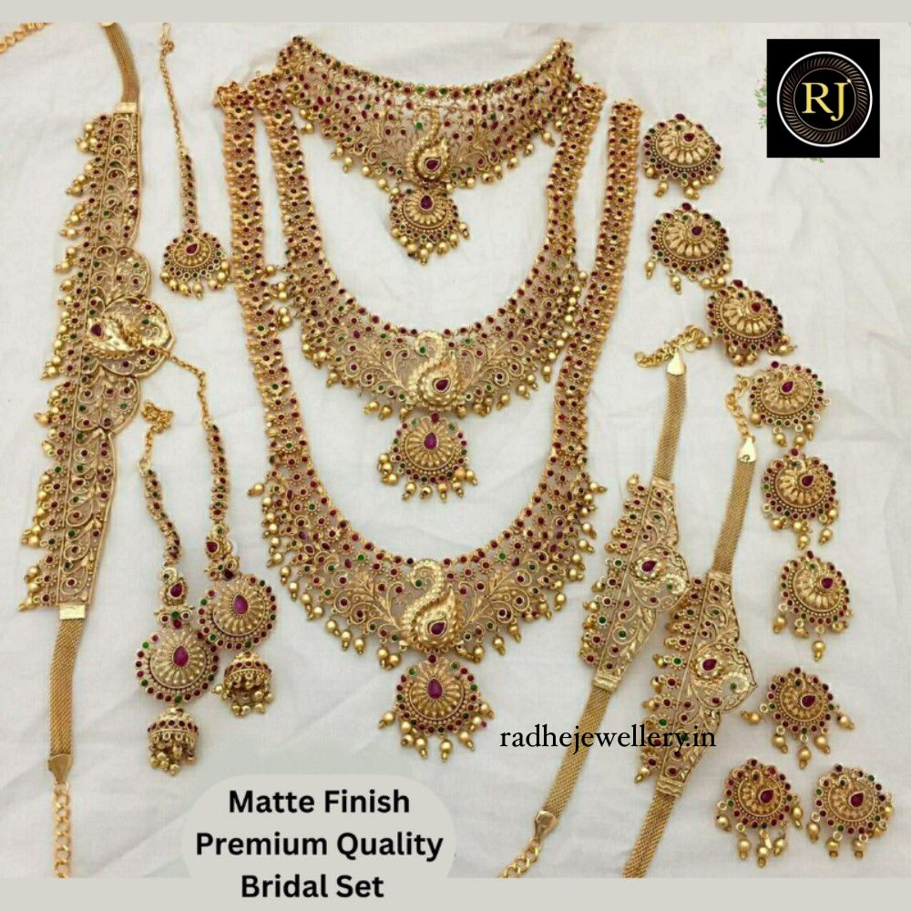 South Indian Bridal Wedding Set. High Quality Brass. A Premium Quality Jewellery Set For The Indian Bride Dulhan