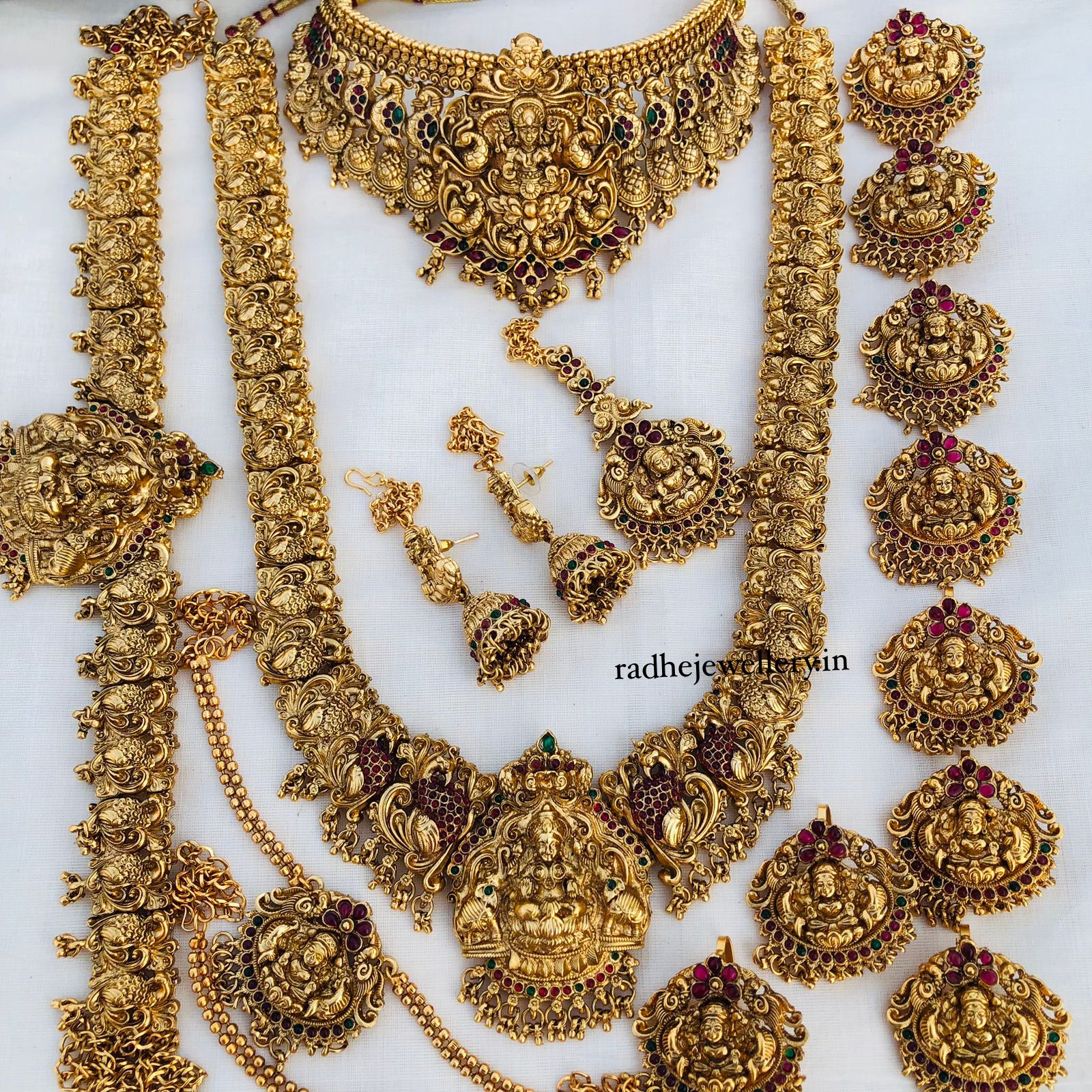 Beautiful Laxmi Design Matte Gold Polish Temple Design Temple Jewellery Wedding wear Dulhan Set