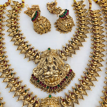 Beautiful Laxmi Design Matte Gold Polish Temple Design Temple Jewellery Wedding wear Dulhan Set