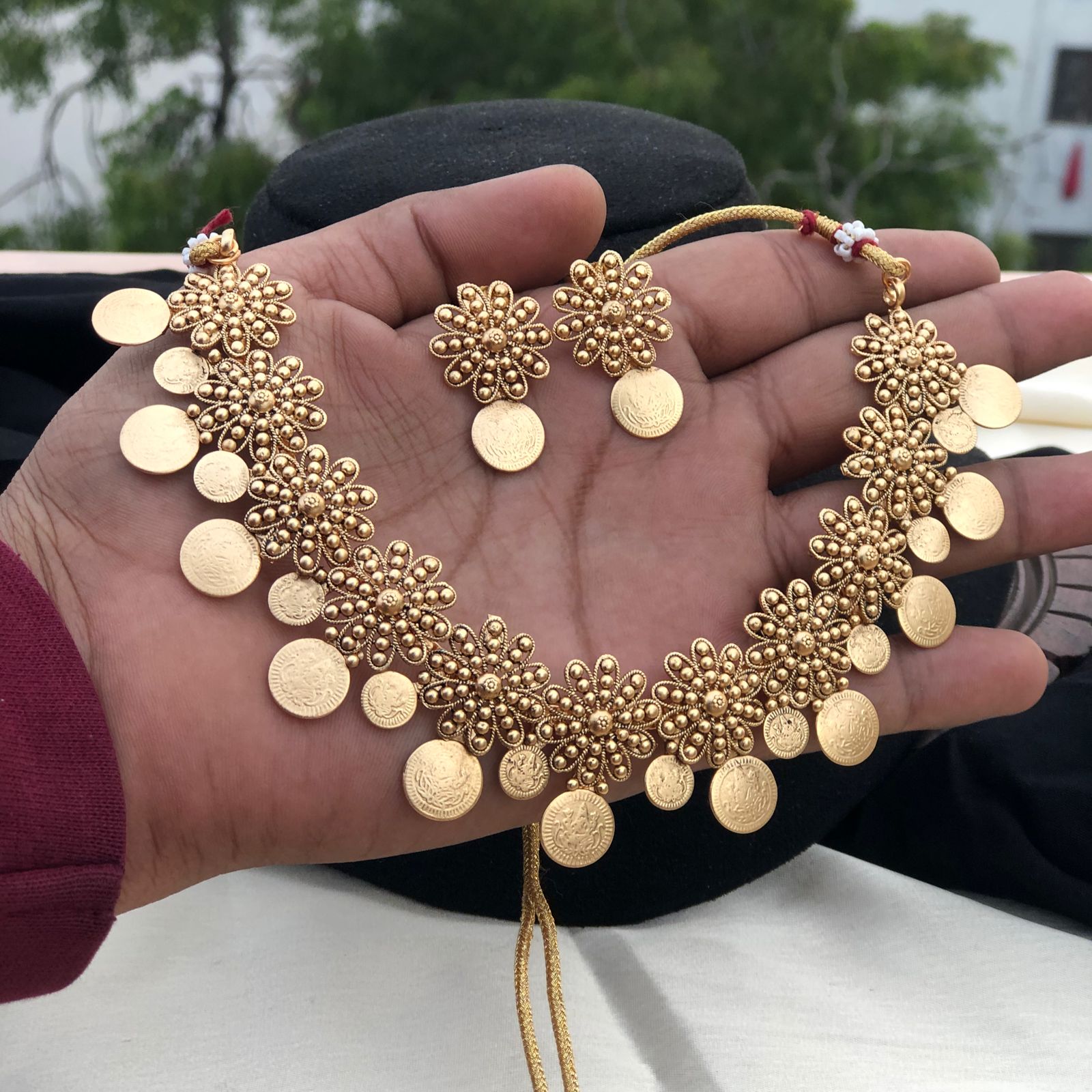 gold necklace for women