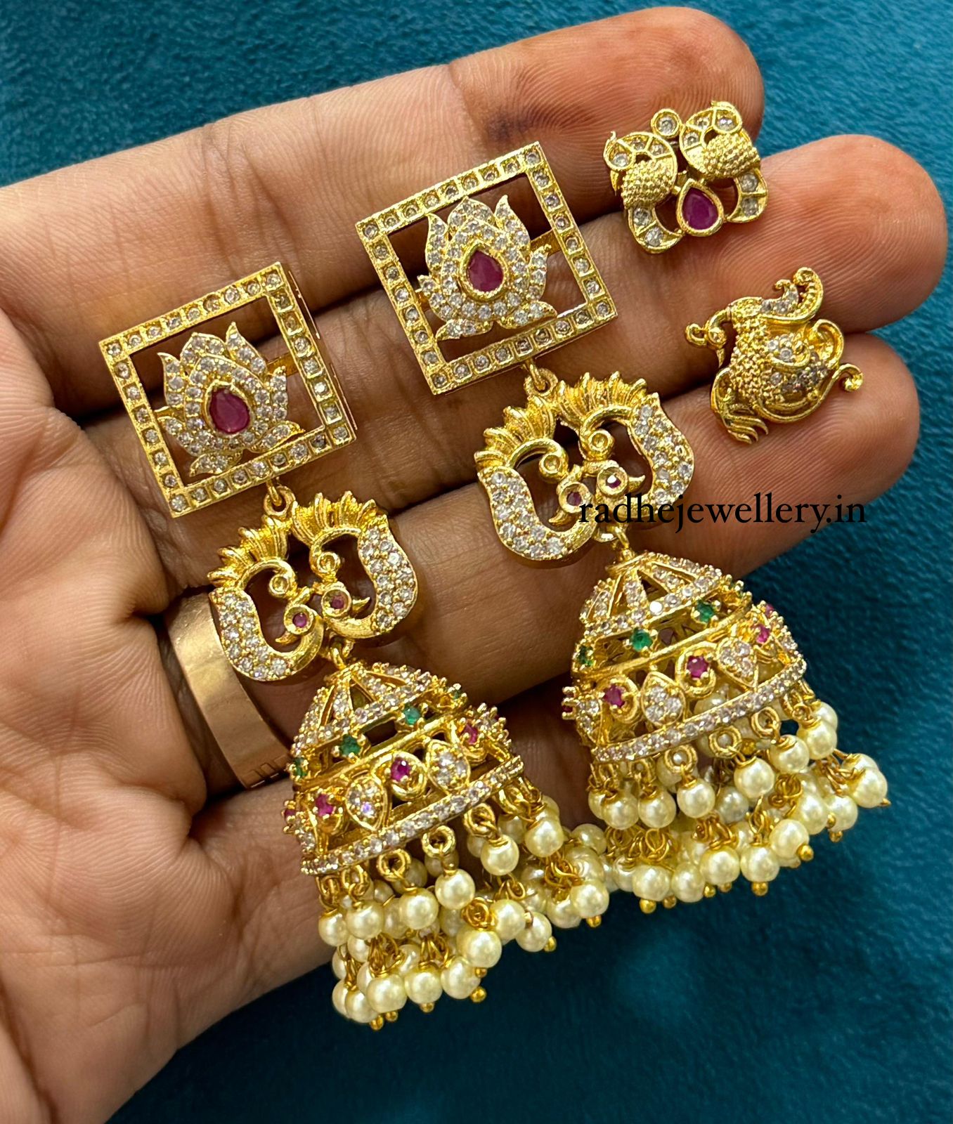 AD Interchangeble Stone Jhumka