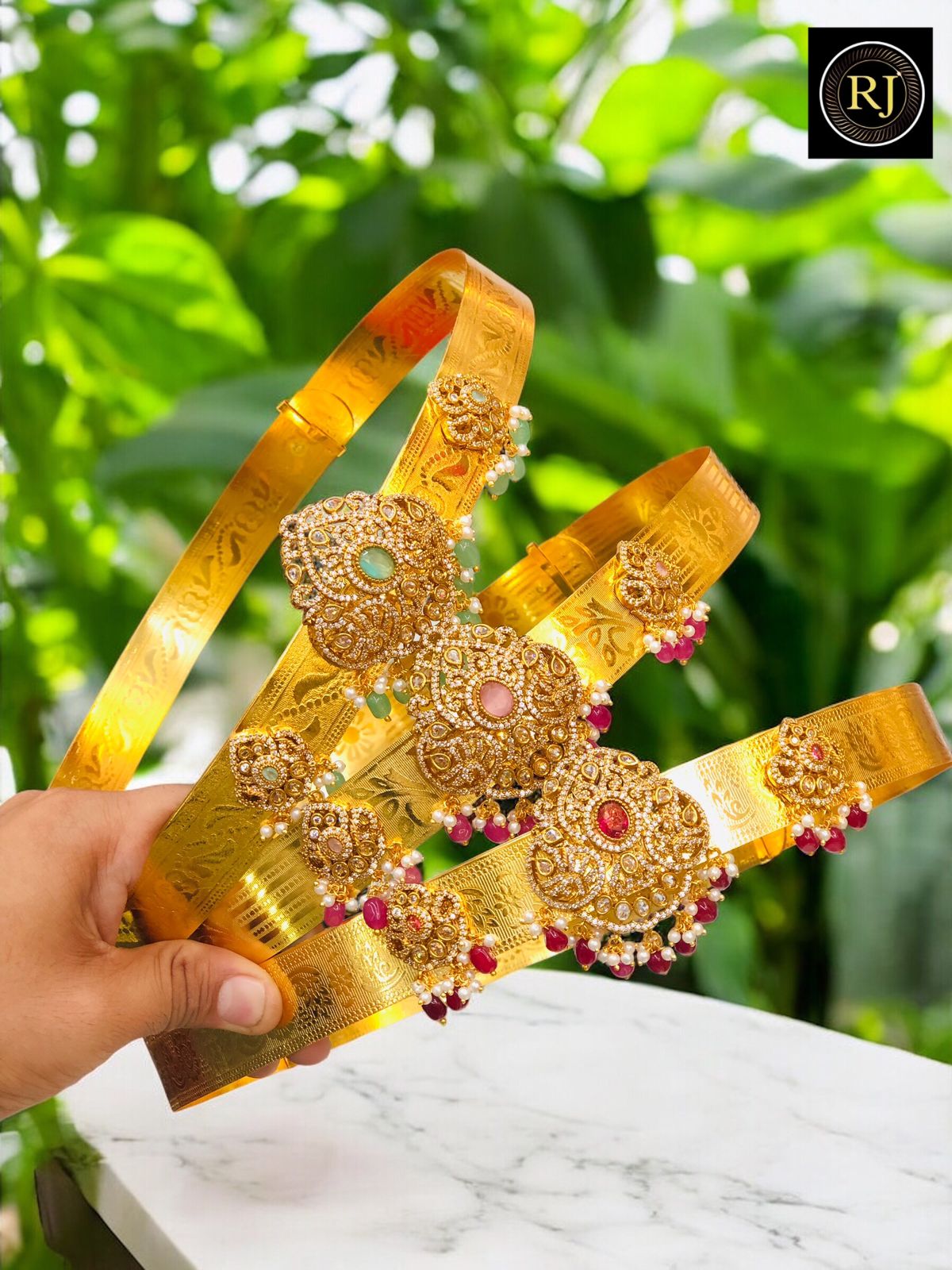 Traditional Gold-Toned Kasu-Pattern Vaddanam/Oddiyanam with Kundan, Ruby, and Emerald mbellishments