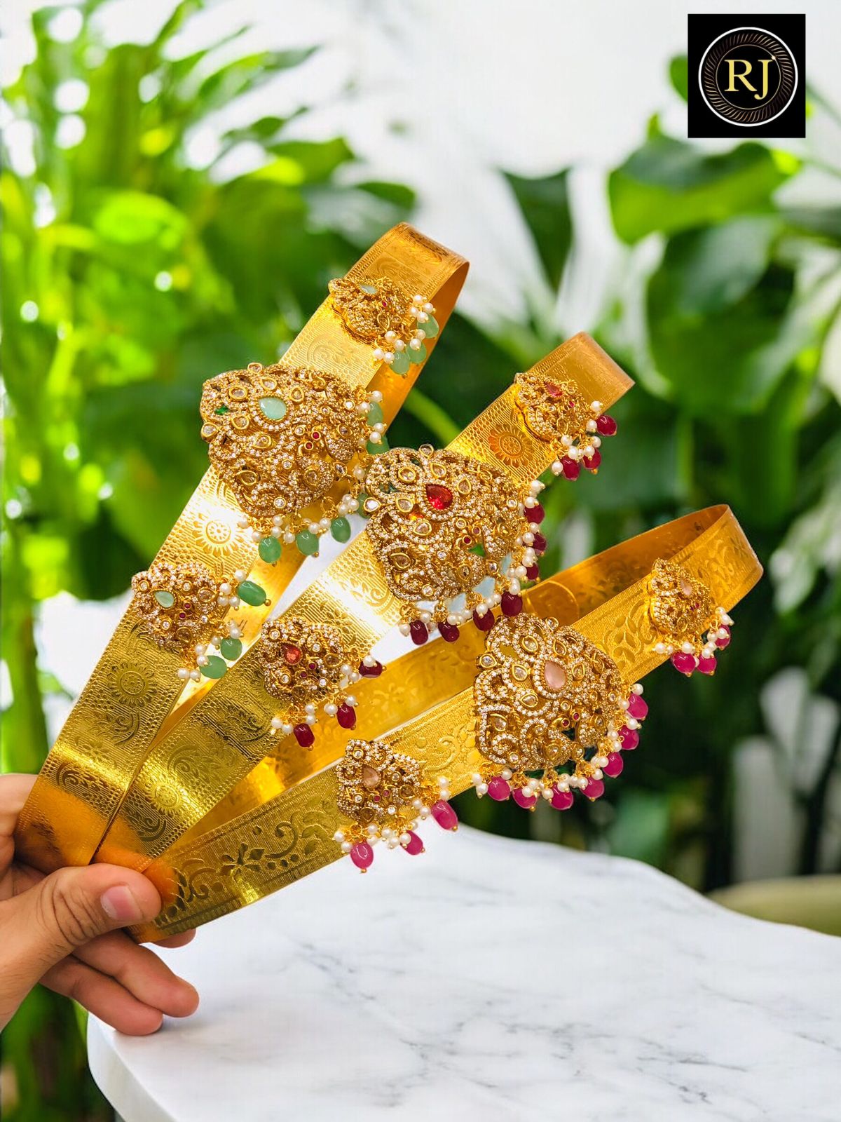 Traditional Gold-Toned Kasu-Pattern Vaddanam/Oddiyanam with Kundan, Ruby, and Emerald Embellishments