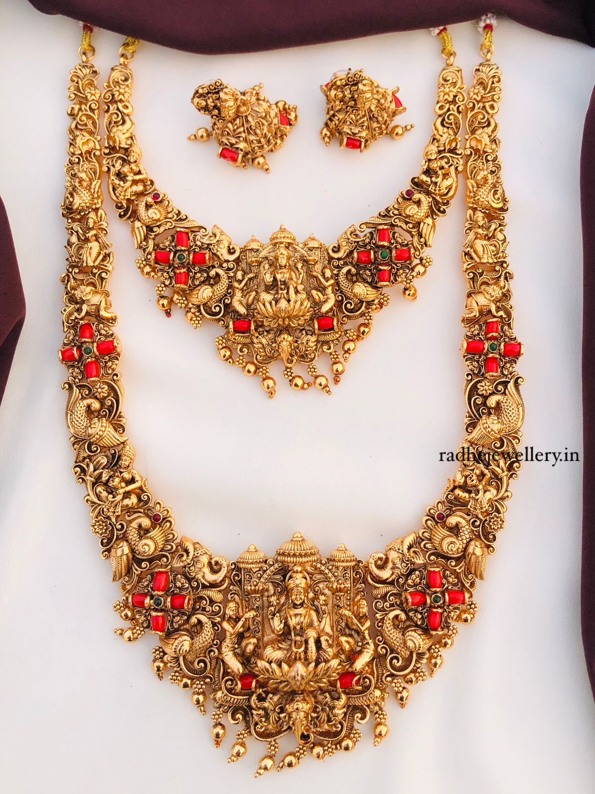 Beautiful Laxmi Design Matte Gold Polish Temple Design Temple Jewellery