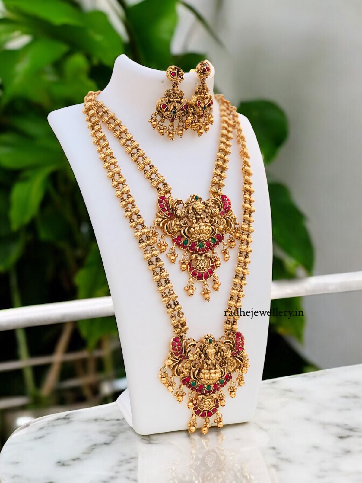 Beautiful Laxmi Design Matte Gold Polish Temple Design Temple Jewellery