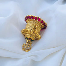 Radha Krishna Designer Kumkum Box – Traditional Gold Finish Sindoor Container for Pooja & Return Gifts