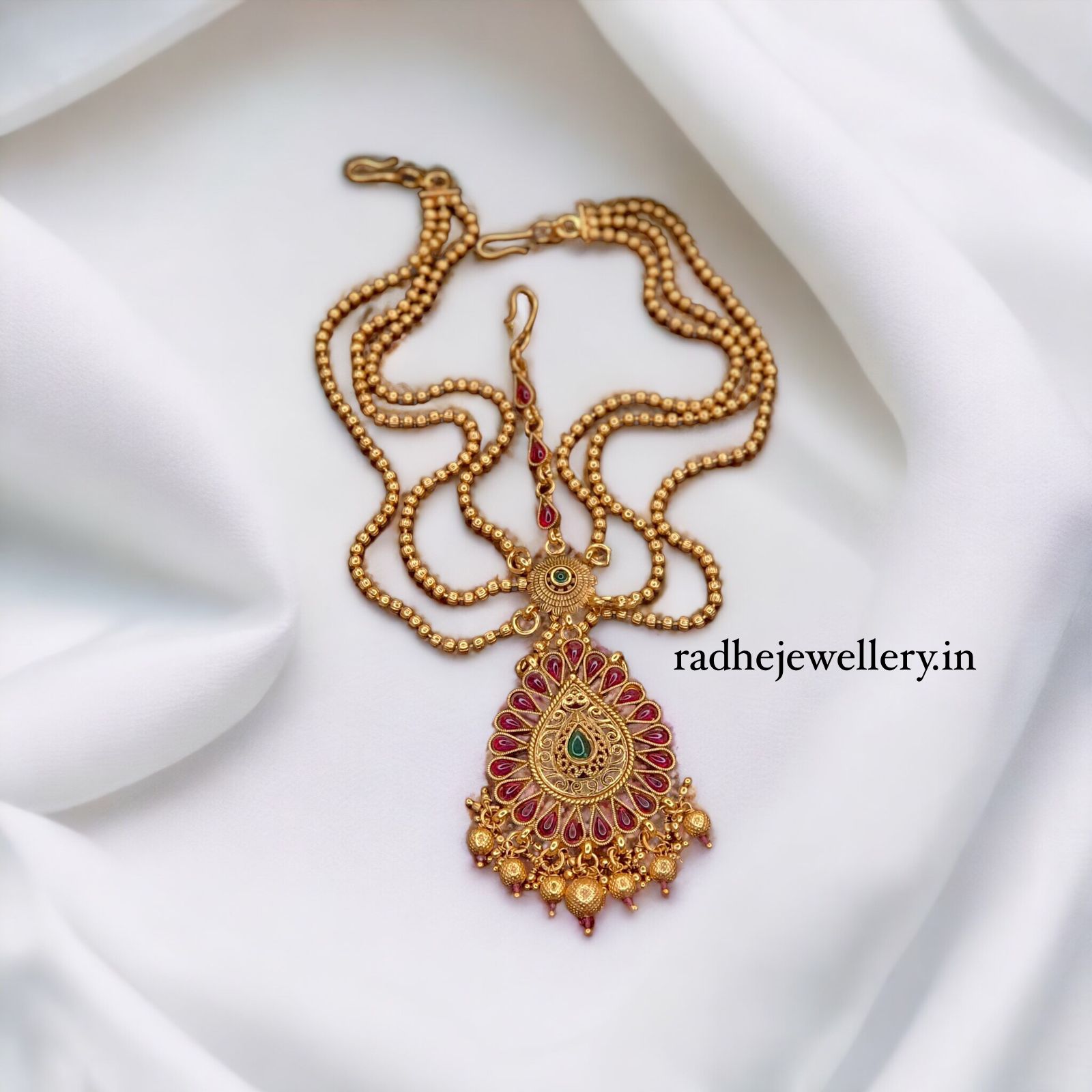 Evergreen Mango Leaf Designer Maang Tikka, With Beads Chain