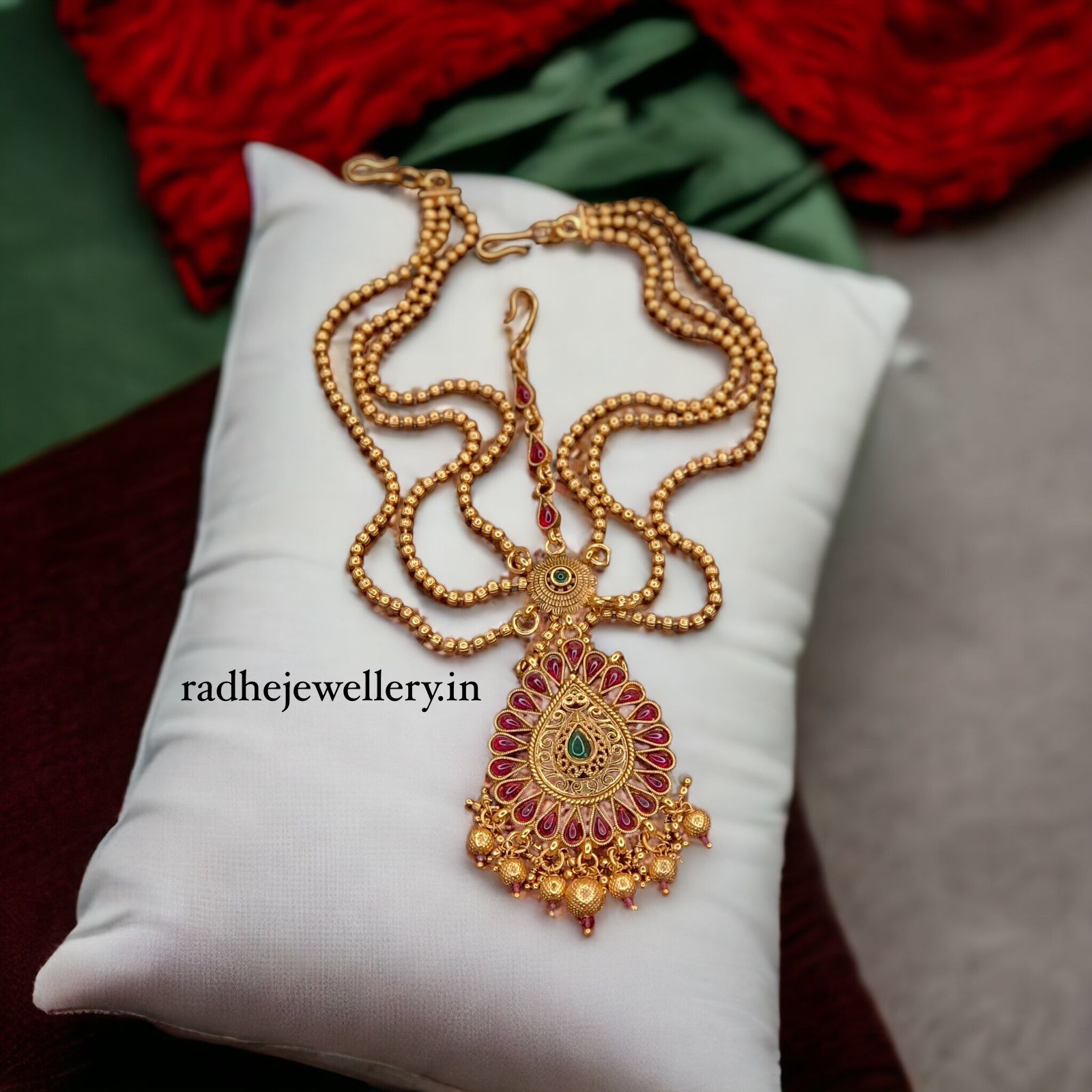 Evergreen Mango Leaf Designer Maang Tikka, With Beads Chain