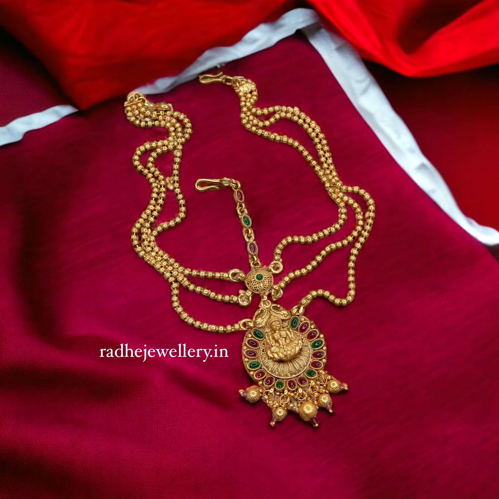 Traditional Lakshmi Bridal Maang Tikka, With Beads Chain