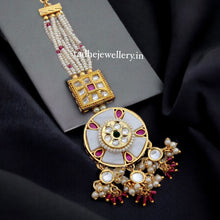 KUNDAN POLKI & PEARL MEENAKARI WEDDING MAANG TIKKA