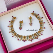 Abstract Floral Design Short Necklace Set, With Dangler Earrings