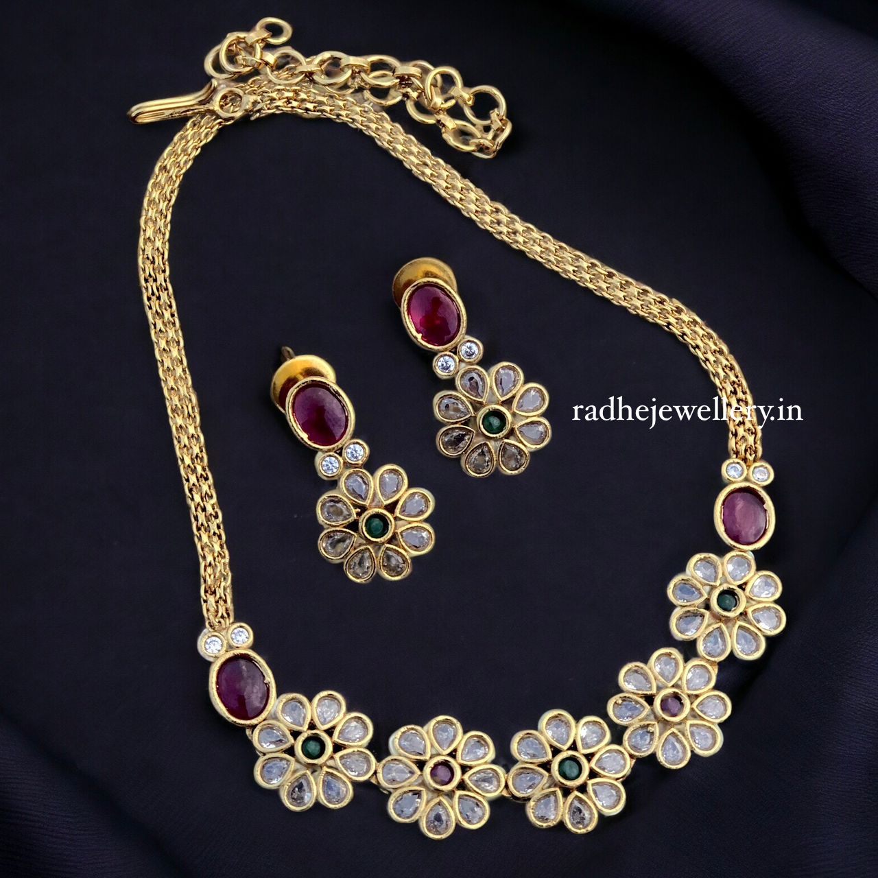 AD Stone Short Neckpiece Set design