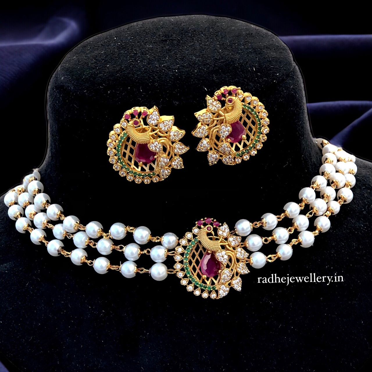 AD Stone Short Neckpiece Set design