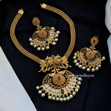 AD Stone Short Neckpiece