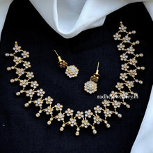 AD Stone Short Neckpiece Set design