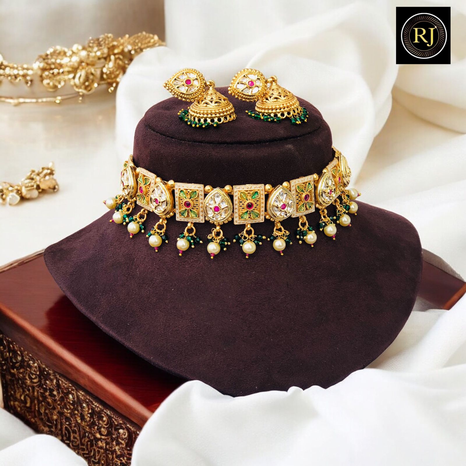 Kundan Work Necklace Set For Wedding