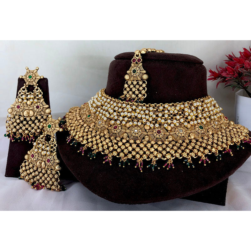 Evergreen Heavy Designer Rajwadi Necklace Set, with Earrings & Maang Tikka